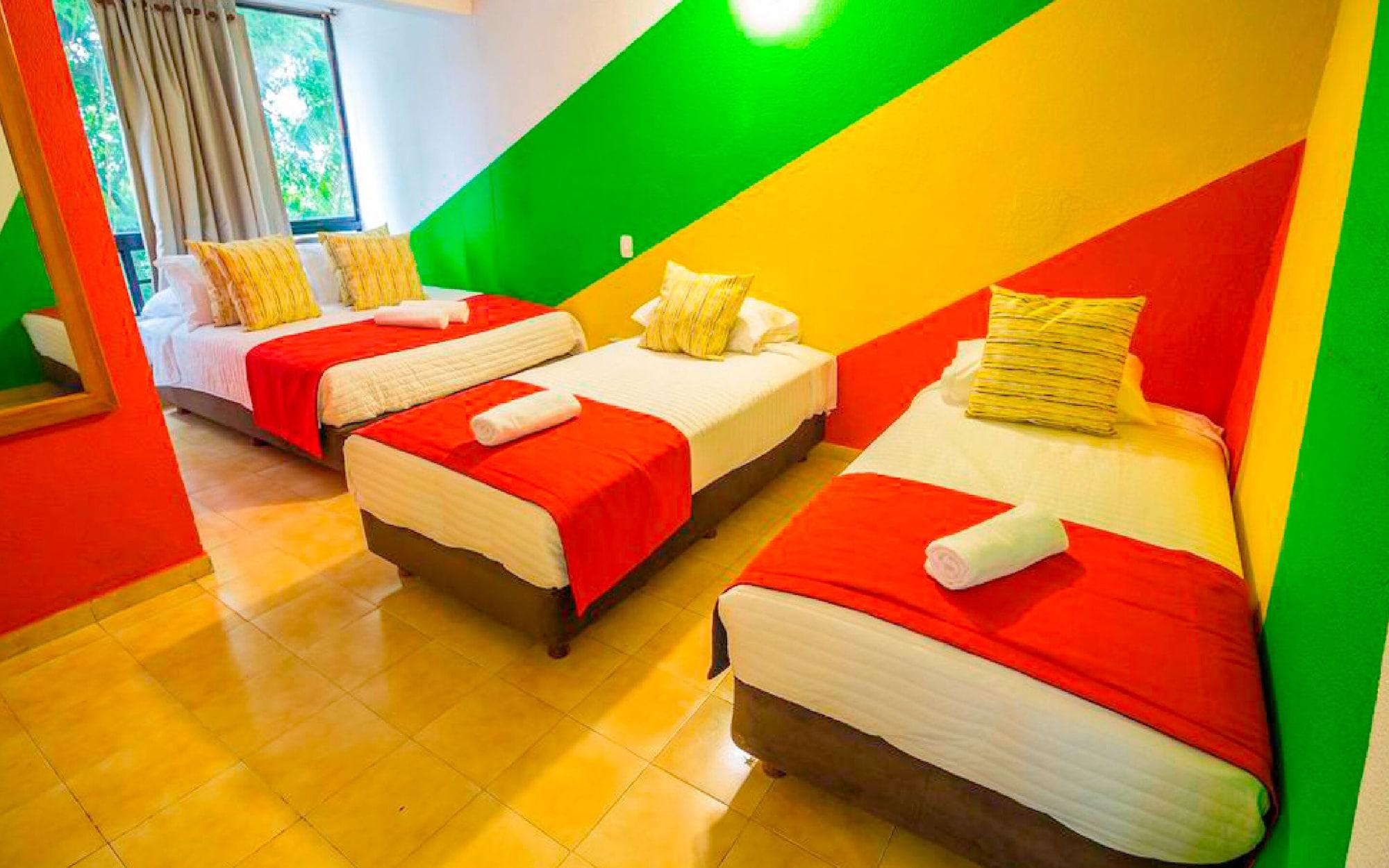 Posada Magic Hill On Vacation ซานอันเดรส ภายนอก รูปภาพ